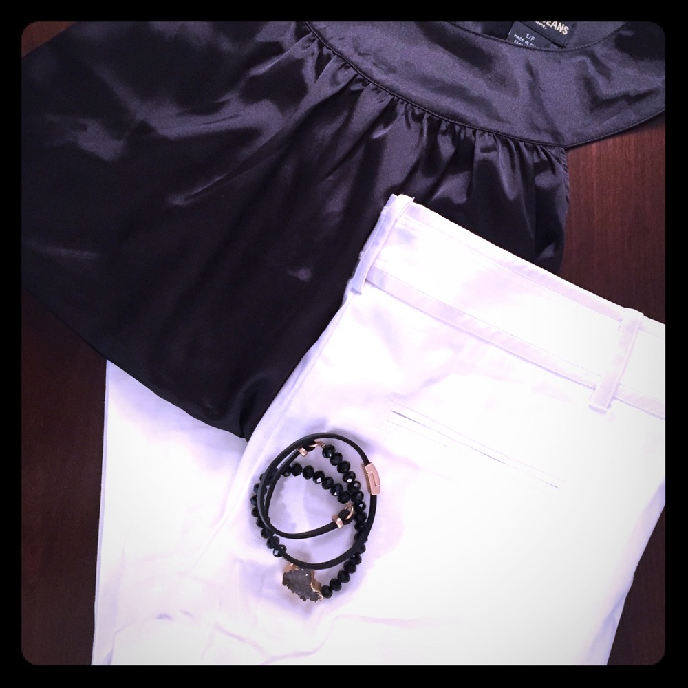 Guess Marciano White pants. Size 6.